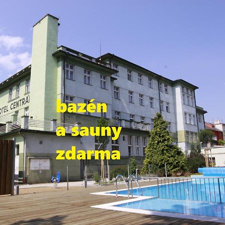 Wellness Hotel Central Klatovy Esterno foto