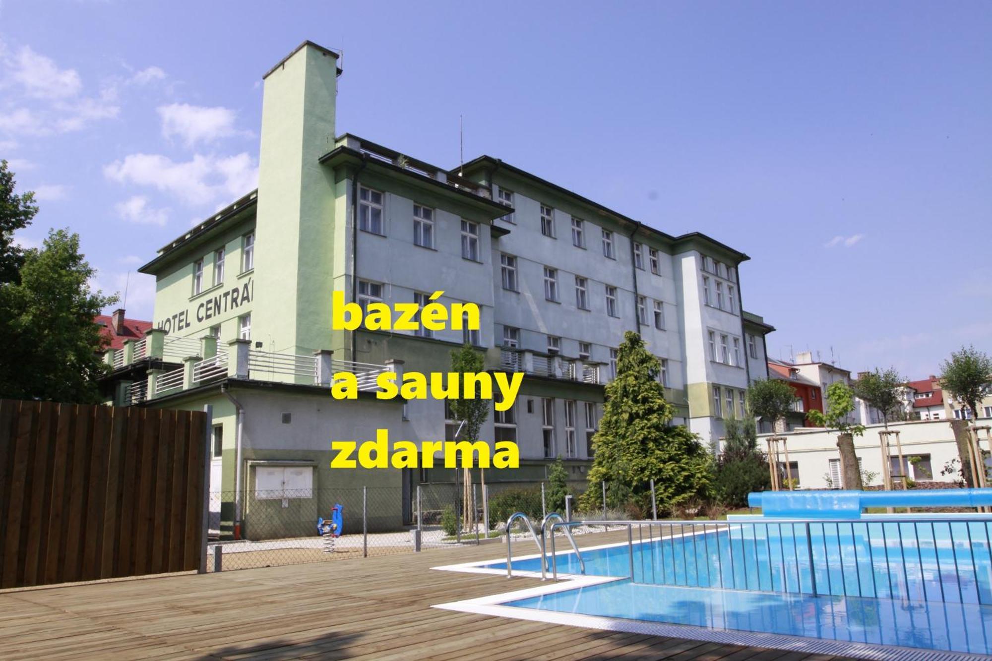 Wellness Hotel Central Klatovy Esterno foto